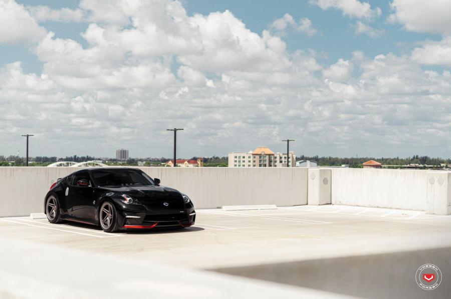  Nissan 370Z on Vossen Wheels (LC-102T) (Z34) 2017 года  (фото 4 из 12)